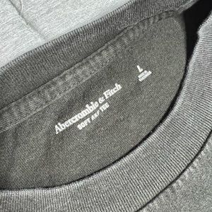 ABERCROMBIE / NEW SPORTS ILLUSTRATED TEE